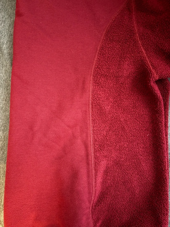 Sz Small Aerie Très Chic Chenille
Oversized Crewneck Sweatshirt Cherry Burgundy - Picture 10 of 12
